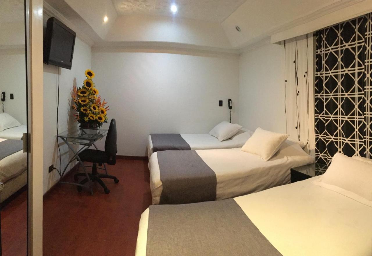 Hotel Ejecutivo Embajada Bogotá Exteriör bild