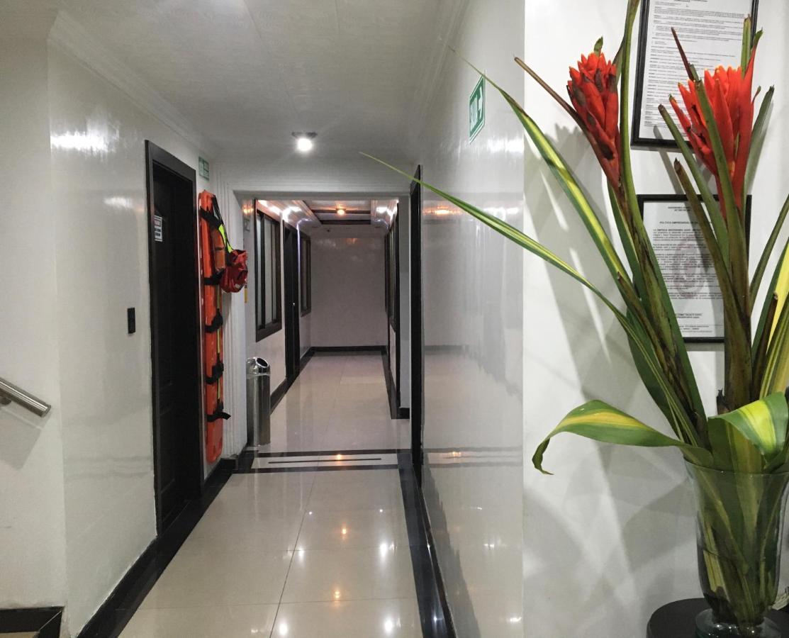 Hotel Ejecutivo Embajada Bogotá Exteriör bild
